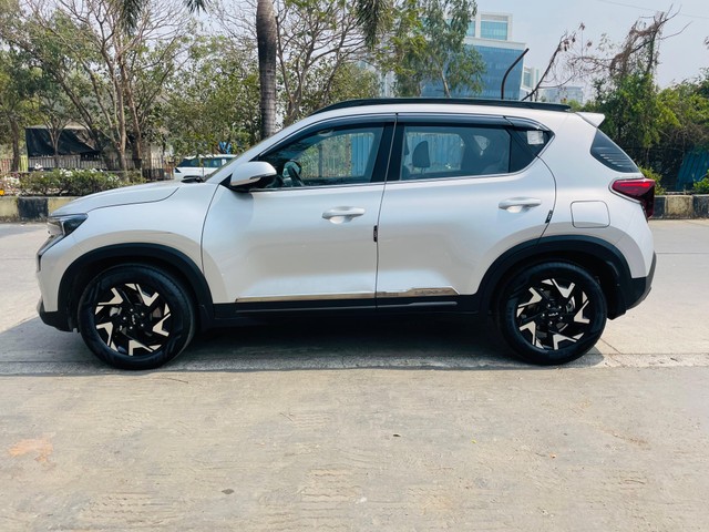 Second-hand 2024 Kia Sonet GTX Plus Turbo DCT for sale in Mumbai-3