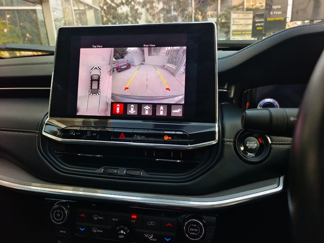 Second-hand 2022 Jeep Compass Model S DCT BSVI for sale in Bangalore-10