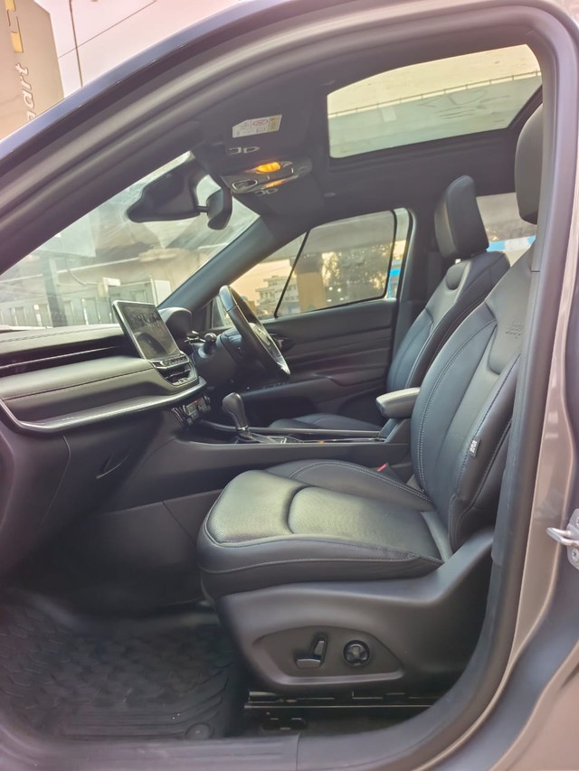 Second-hand 2022 Jeep Compass Model S DCT BSVI for sale in Bangalore-5