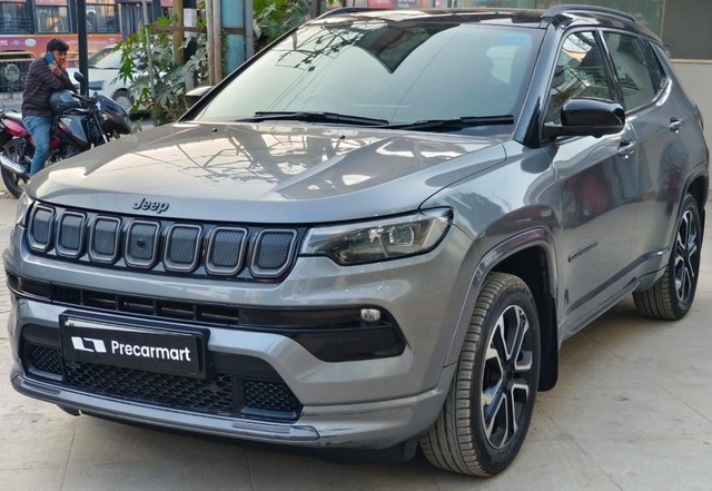 Second-hand 2022 Jeep Compass Model S DCT BSVI for sale in Bangalore-3