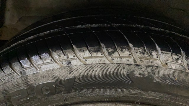 Second-hand 2015 Hyundai i10 Magna 1.1L for sale in Gurgaon-8