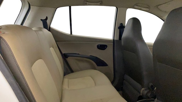 Second-hand 2015 Hyundai i10 Magna 1.1L for sale in Gurgaon-10