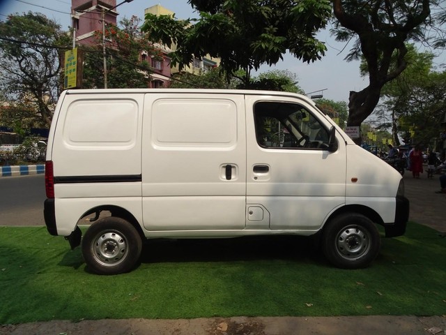 Maruti Suzuki Eeco 5 Seater AC 2020-2022 Second-hand 2022 Maruti Suzuki Eeco 5 Seater AC 2020-2022 for sale in Kolkata-1