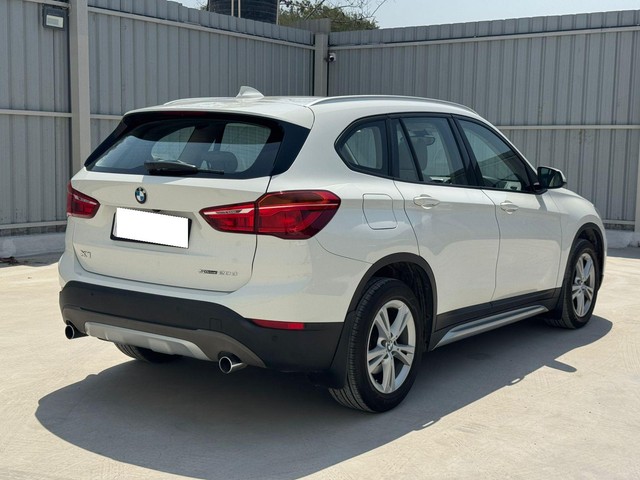 Second-hand 2019 BMW X1 sDrive 20d xLine for sale in Hyderabad-12