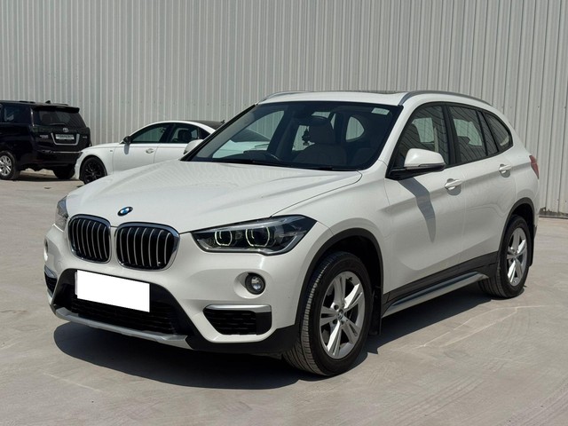Second-hand 2019 BMW X1 sDrive 20d xLine for sale in Hyderabad-4
