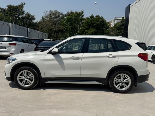 Second-hand 2019 BMW X1 sDrive 20d xLine for sale in Hyderabad-7