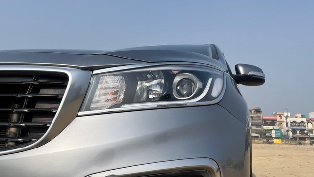 Second-hand 2021 Kia Carnival Premium for sale in New Delhi-42