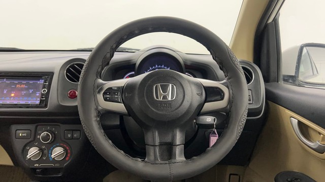 Second-hand 2016 Honda Brio VX AT for sale in Pune-38