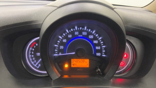 Second-hand 2016 Honda Brio VX AT for sale in Pune-13