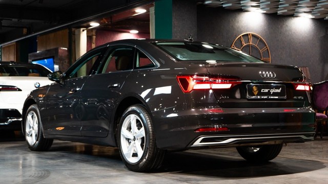 Second-hand 2025 Audi A6 45 TFSI Premium Plus for sale in New Delhi-15