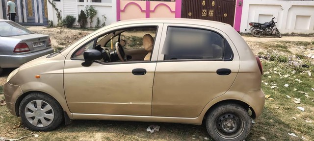 Second-hand 2010 Chevrolet Spark 1.0 for sale in Azamgarh-1