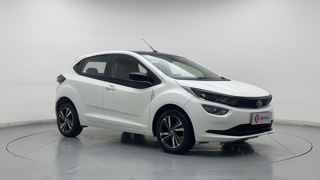 Second-hand 2022 Tata Altroz XZ Turbo for sale in New Delhi-1
