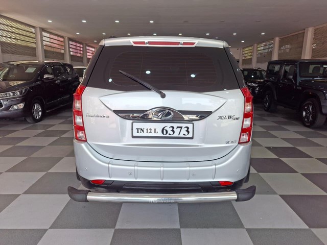 Mahindra XUV500 R W10 FWD Second-hand 2016 Mahindra XUV500 R W10 FWD for sale in Chennai-2