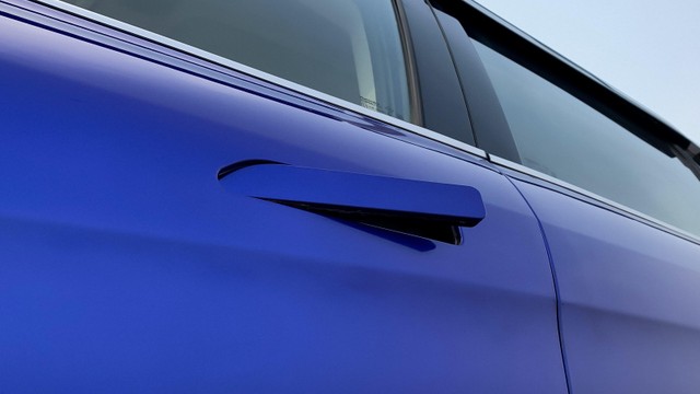 Second-hand 2023 Mahindra XUV700 AX7 7Str AT for sale in New Delhi-29