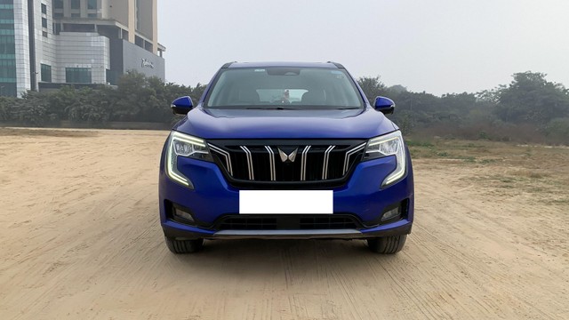 Second-hand 2023 Mahindra XUV700 AX7 7Str AT for sale in New Delhi-0