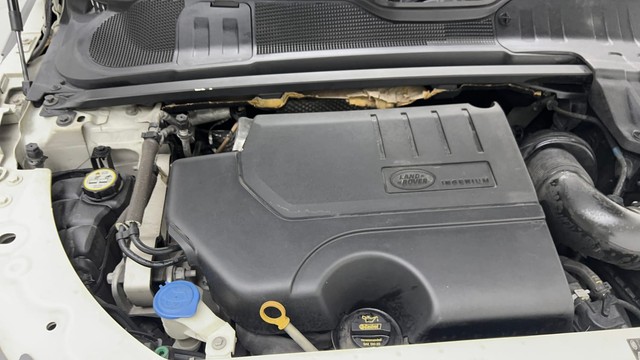 Second-hand 2018 Land Rover Range Rover Evoque 2.0 Si4 SE for sale in Gurgaon-36