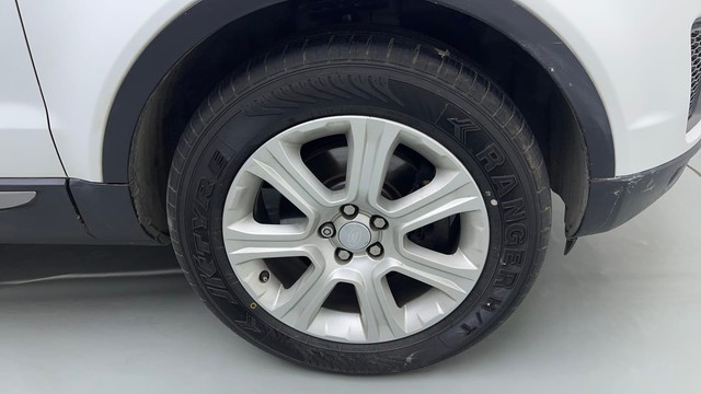 Second-hand 2018 Land Rover Range Rover Evoque 2.0 Si4 SE for sale in Gurgaon-17