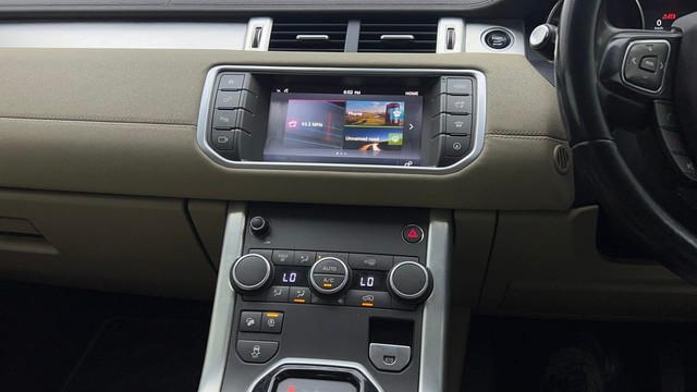 Second-hand 2018 Land Rover Range Rover Evoque 2.0 Si4 SE for sale in Gurgaon-35