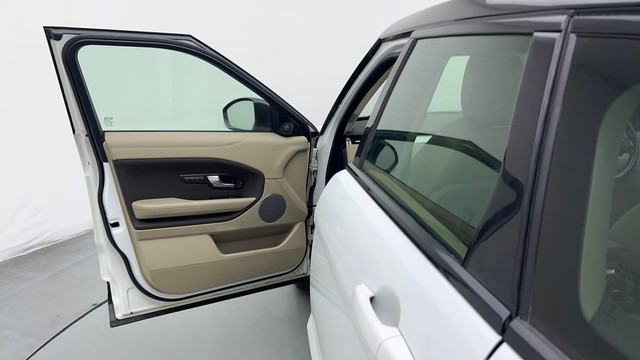 Second-hand 2018 Land Rover Range Rover Evoque 2.0 Si4 SE for sale in Gurgaon-28