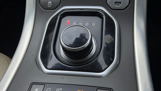 Second-hand 2018 Land Rover Range Rover Evoque 2.0 Si4 SE for sale in Gurgaon-12