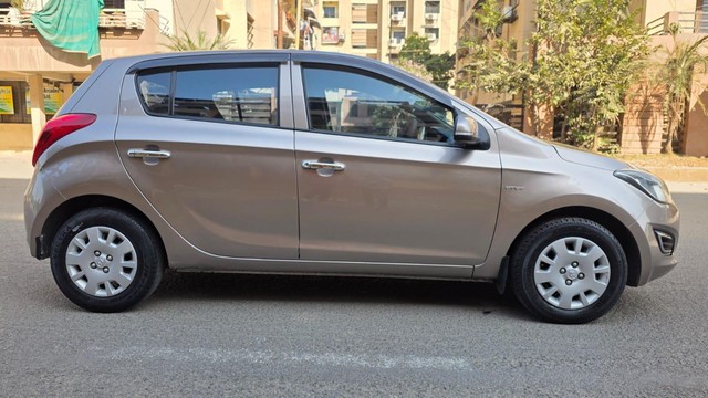 Second-hand 2013 Hyundai i20 Magna for sale in Nagpur-1