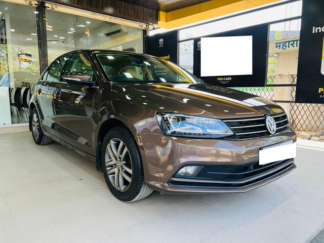 Second-hand 2015 Volkswagen Jetta 2.0L TDI Highline AT for sale in Nagpur-6