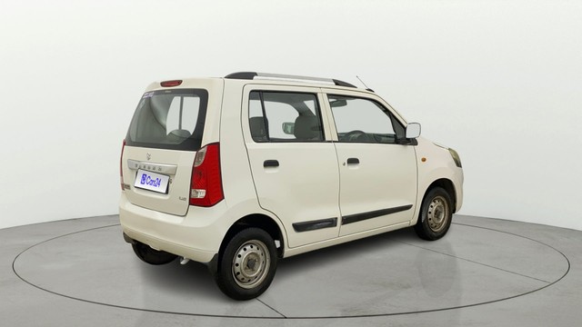 Second-hand 2014 Maruti Suzuki Wagon R LXI CNG for sale in Mumbai-13