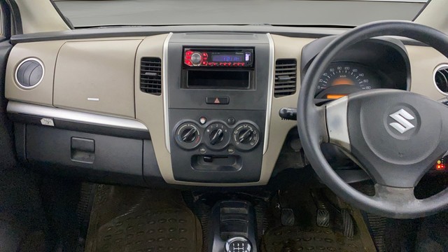 Second-hand 2014 Maruti Suzuki Wagon R LXI CNG for sale in Mumbai-3