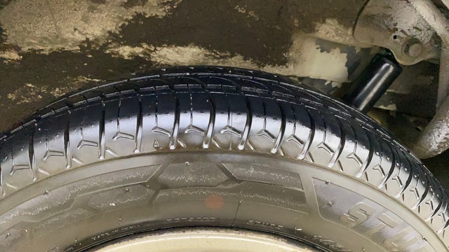 Second-hand 2014 Maruti Suzuki Wagon R LXI CNG for sale in Mumbai-5