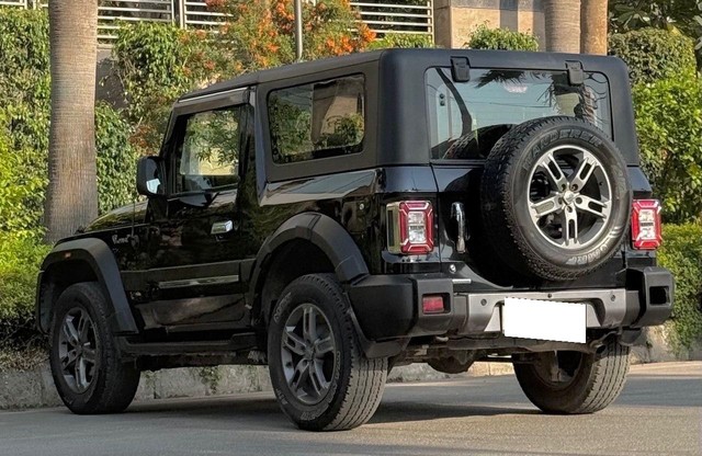 Second-hand 2022 Mahindra Thar LX 4WD Hard Top Diesel AT BSVI for sale in New Delhi-2