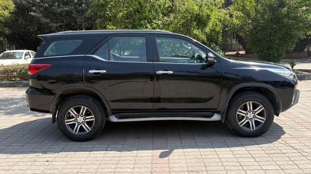 Toyota Fortuner 2.7 2WD MT BSIV Second-hand 2017 Toyota Fortuner 2.7 2WD MT BSIV for sale in New Delhi-1