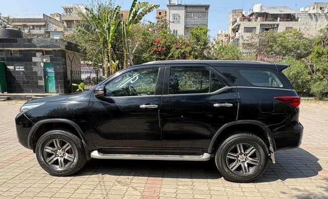 Toyota Fortuner 2.7 2WD MT BSIV Second-hand 2017 Toyota Fortuner 2.7 2WD MT BSIV for sale in New Delhi-4