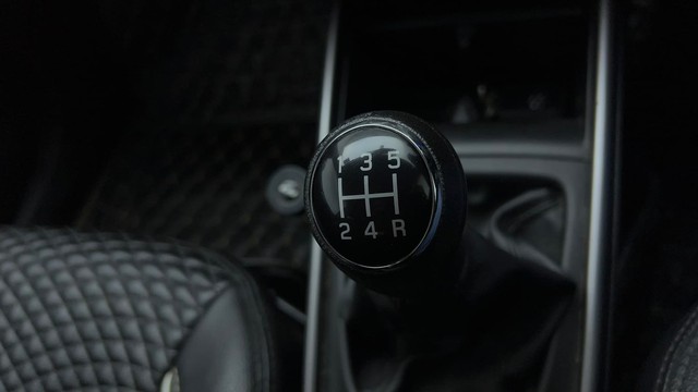 Second-hand 2021 Maruti Suzuki Baleno Zeta Diesel for sale in Gurgaon-12