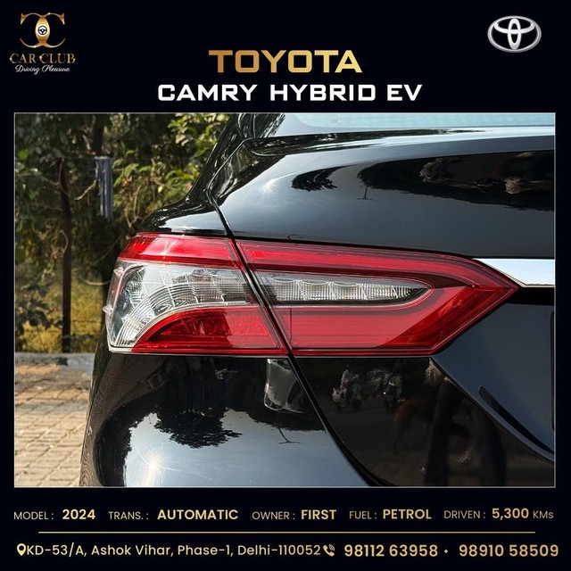 Second-hand 2024 Toyota Camry 2.5 Hybrid for sale in New Delhi-11