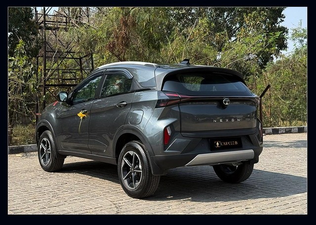 Second-hand 2025 Tata Nexon Creative AMT for sale in New Delhi-8