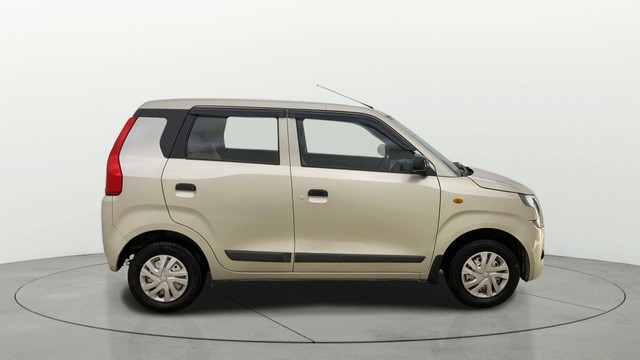 Second-hand 2020 Maruti Suzuki Wagon R CNG LXI for sale in Thane-12
