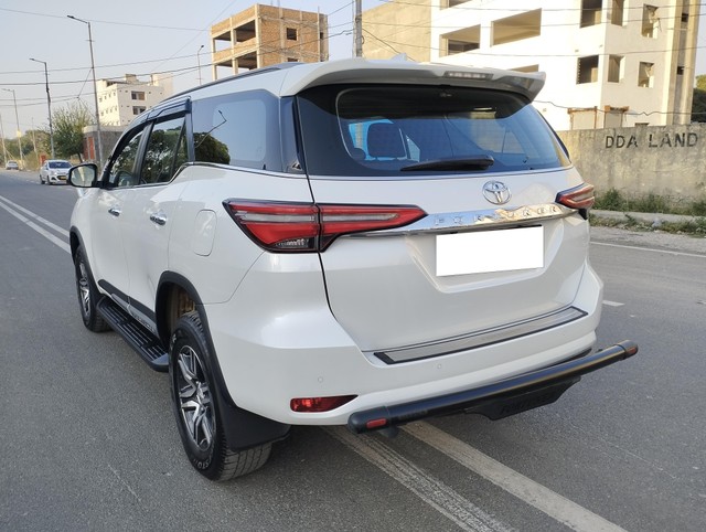Second-hand 2025 Toyota Fortuner 4X2 AT for sale in New Delhi-8