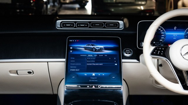 Second-hand 2022 Mercedes-Benz S-Class S450 4Matic BSVI for sale in New Delhi-7