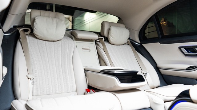 Second-hand 2022 Mercedes-Benz S-Class S450 4Matic BSVI for sale in New Delhi-5