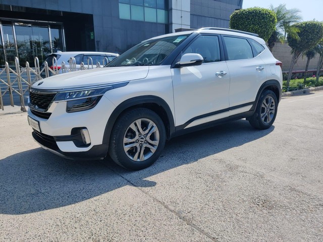 Second-hand 2020 Kia Seltos HTX IVT G for sale in New Delhi-7
