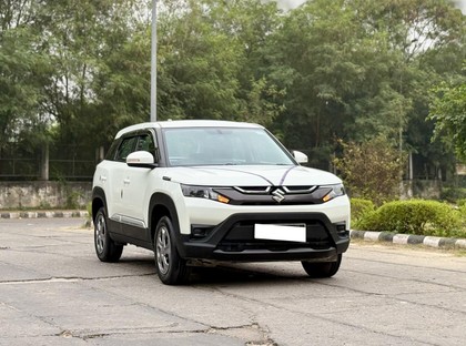 Second-hand 2024 Maruti Suzuki Brezza Vxi for sale in New Delhi