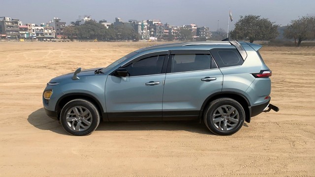 Second-hand 2022 Tata Safari XT Plus BSVI for sale in New Delhi-3