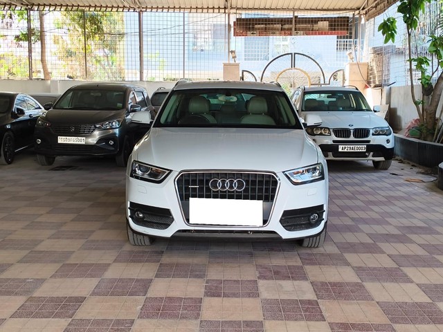 Second-hand 2015 Audi Q3 35 TDI Quattro Premium Plus for sale in Hyderabad-3