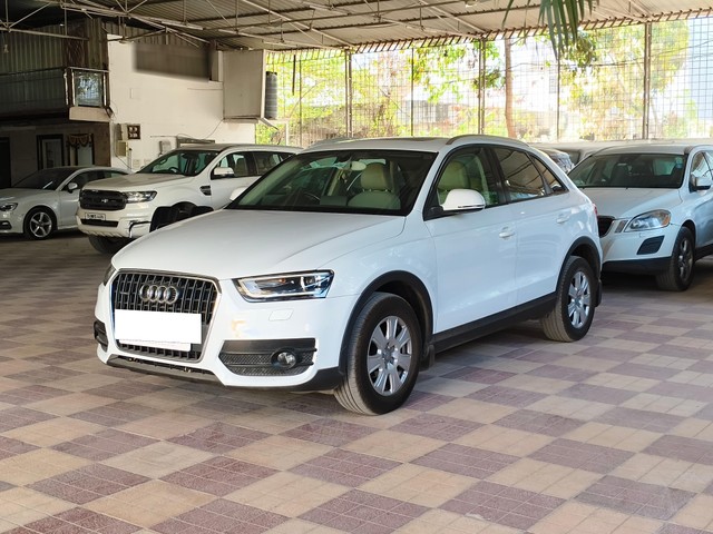 Audi Q3 35 TDI Quattro Premium Plus Second-hand 2015 Audi Q3 35 TDI Quattro Premium Plus for sale in Hyderabad-3