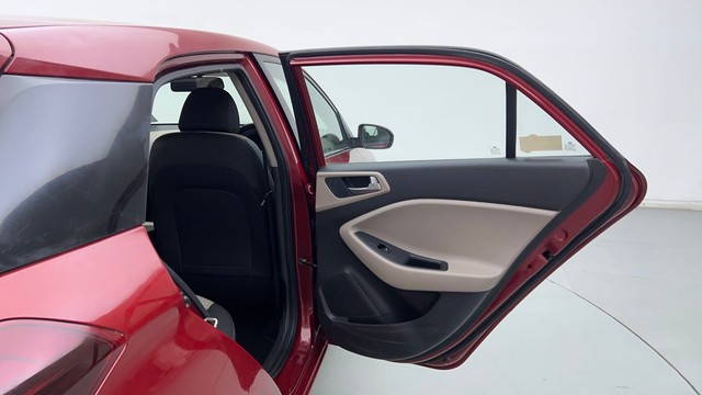 Second-hand 2019 Hyundai i20 Magna Plus for sale in Ghaziabad-26