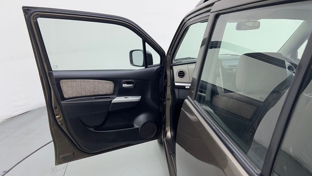 Second-hand 2015 Maruti Suzuki Wagon R VXI for sale in Ghaziabad-31