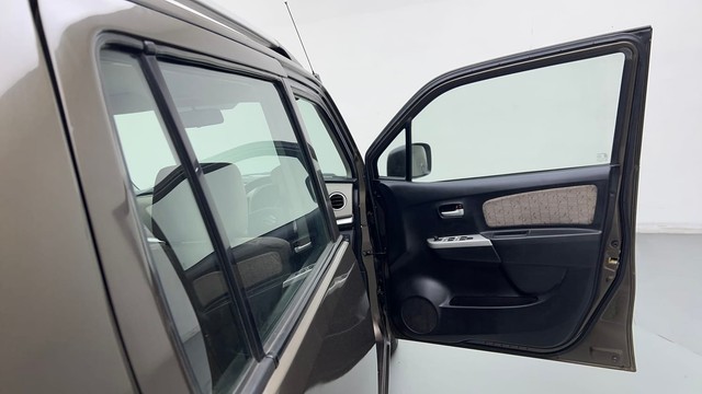 Second-hand 2015 Maruti Suzuki Wagon R VXI for sale in Ghaziabad-16
