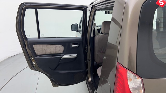 Second-hand 2015 Maruti Suzuki Wagon R VXI for sale in Ghaziabad-28