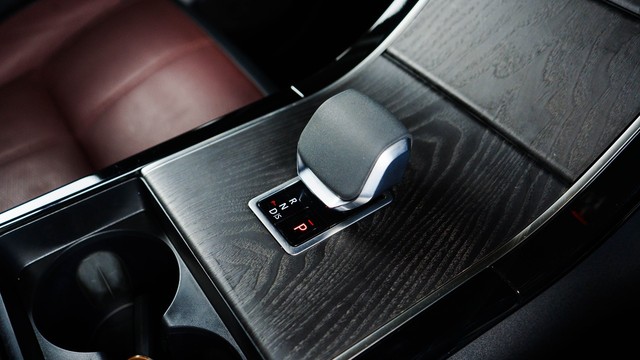 Land Rover Range Rover Velar Dynamic HSE Second-hand 2024 Land Rover Range Rover Velar Dynamic HSE for sale in New Delhi-6