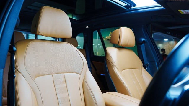 Second-hand 2022 BMW X5 xDrive 40i M Sport for sale in New Delhi-17